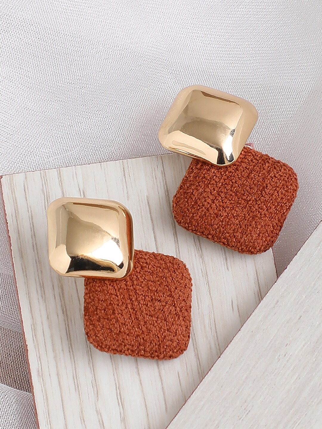 

SOHI Brown & Gold Plated Contemporary Drop Earrings