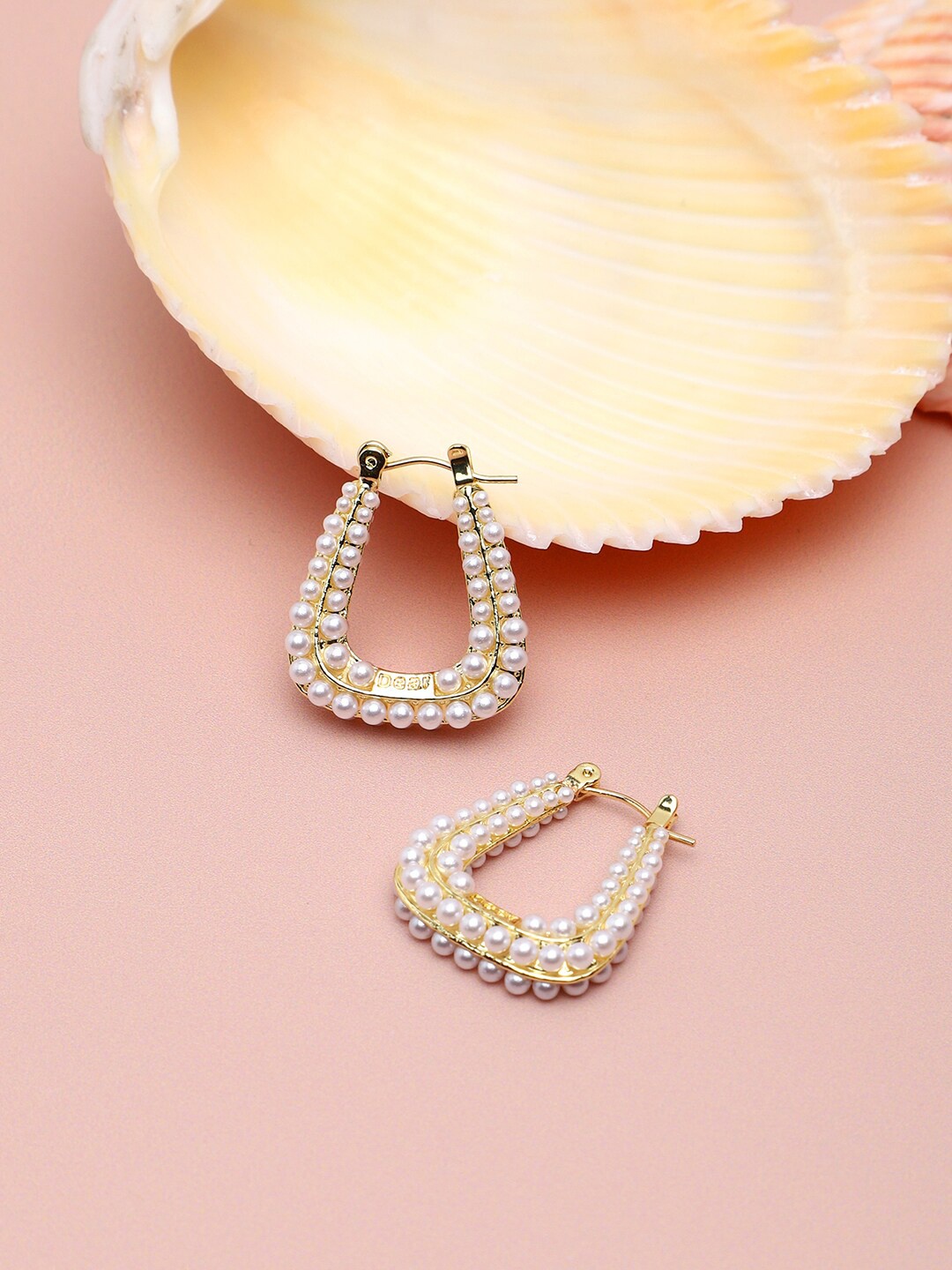 

SOHI Gold-Toned with White Pearls Contemporary Gold-Plated Hoop Earrings