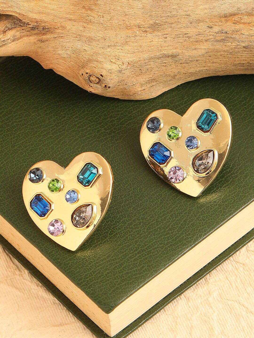 

SOHI Gold-Toned & Gold Plated Contemporary Studs Earrings
