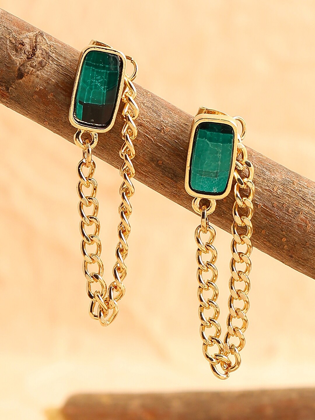 

SOHI Gold-Toned & Gold Plated Contemporary Drop Earrings
