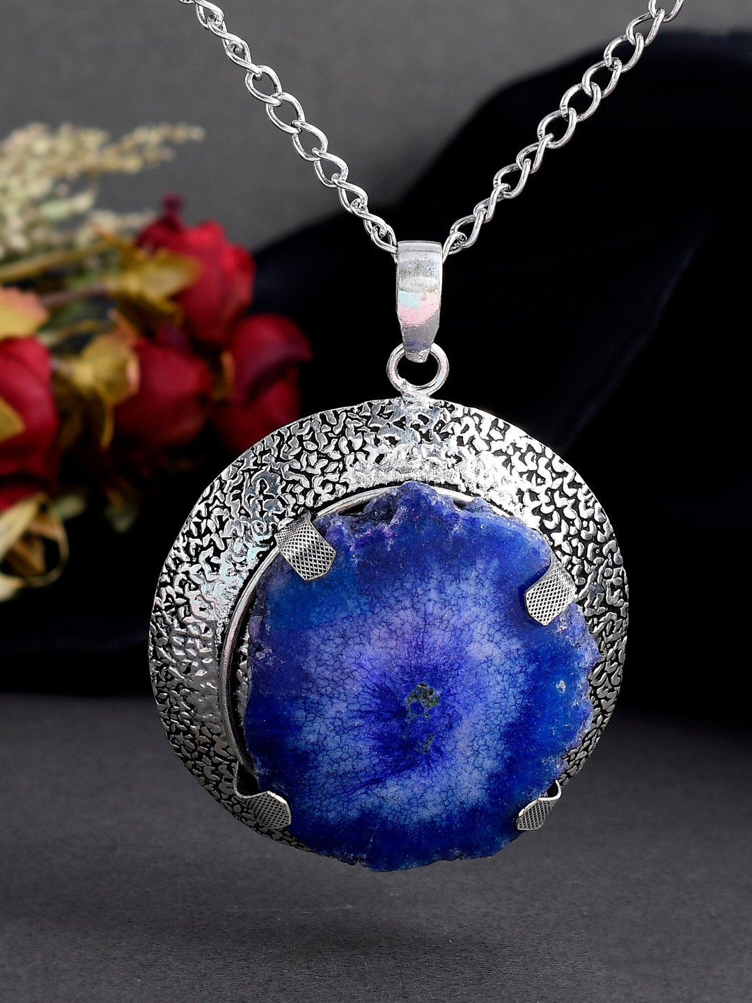 

DASTOOR Silver-Plated Handcrafted Blue Westren Pendant with Chain
