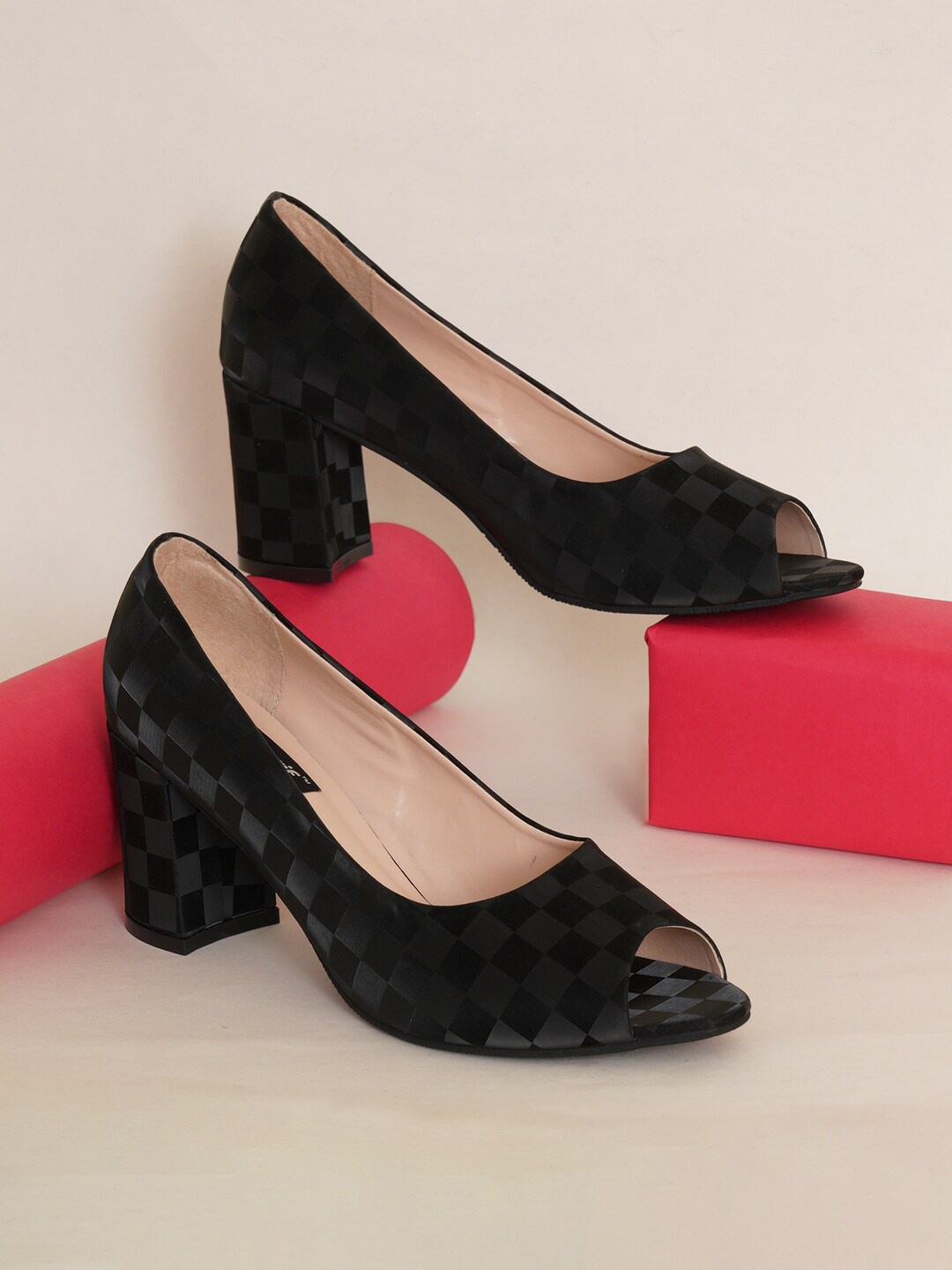 

Sherrif Shoes Black Block Peep Toes Heels