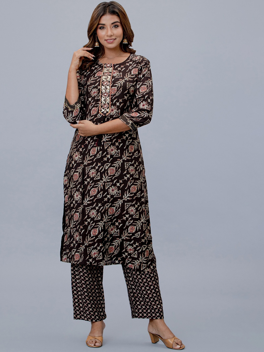 

EtnicaWear Women Black Ethnic Motifs Printed Thread Work Pure Cotton Kurta with Palazzos