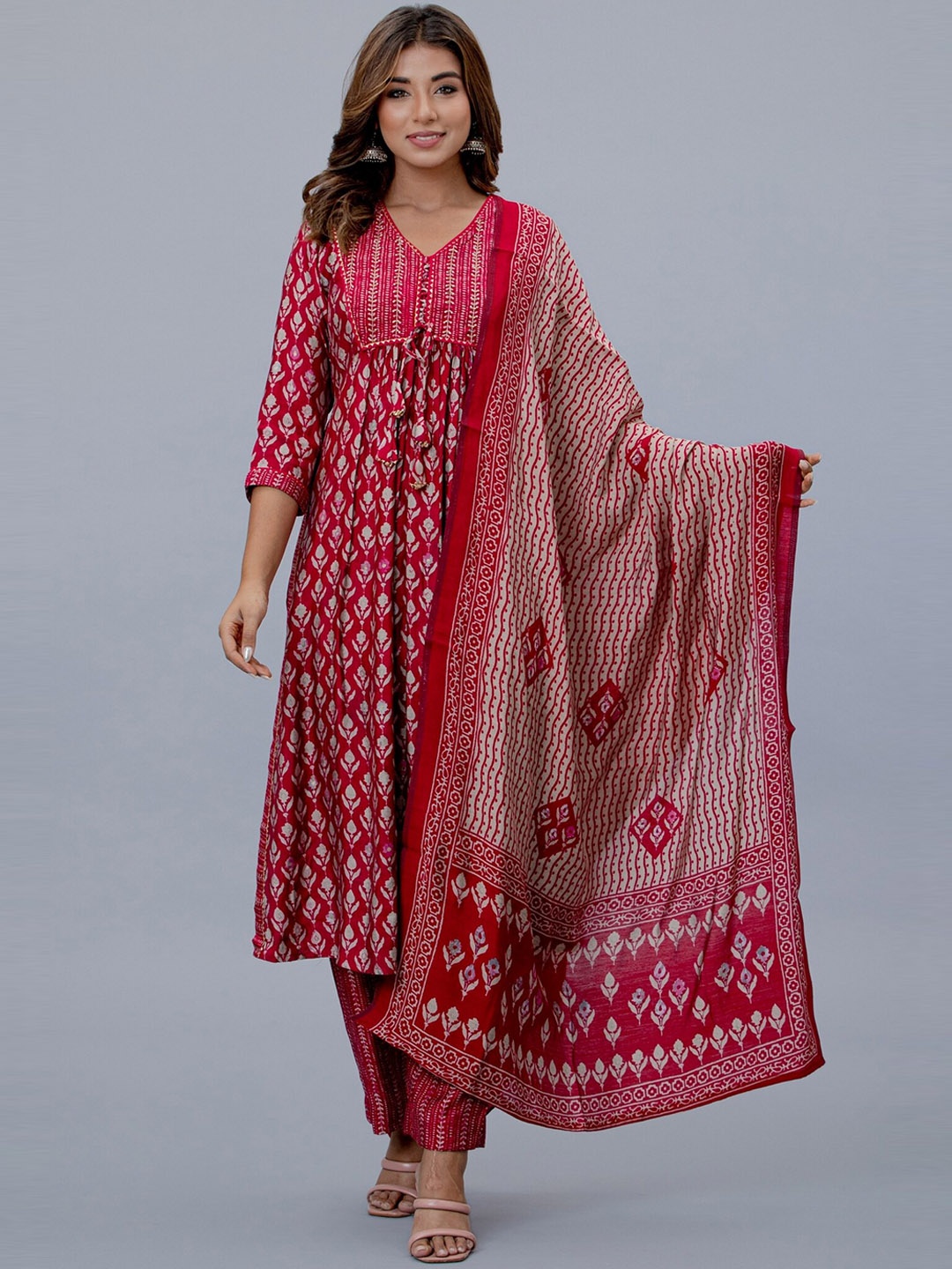 

EtnicaWear Women Pink Floral Printed Pleated Thread Work Pure Cotton Kurta with Trousers & With Dupatta