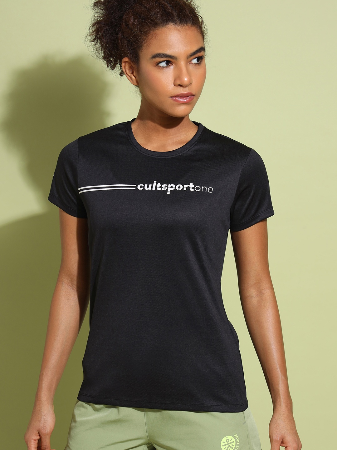 

cultsportone Women Black Brand Logo Printed Essential Workout T-shirt