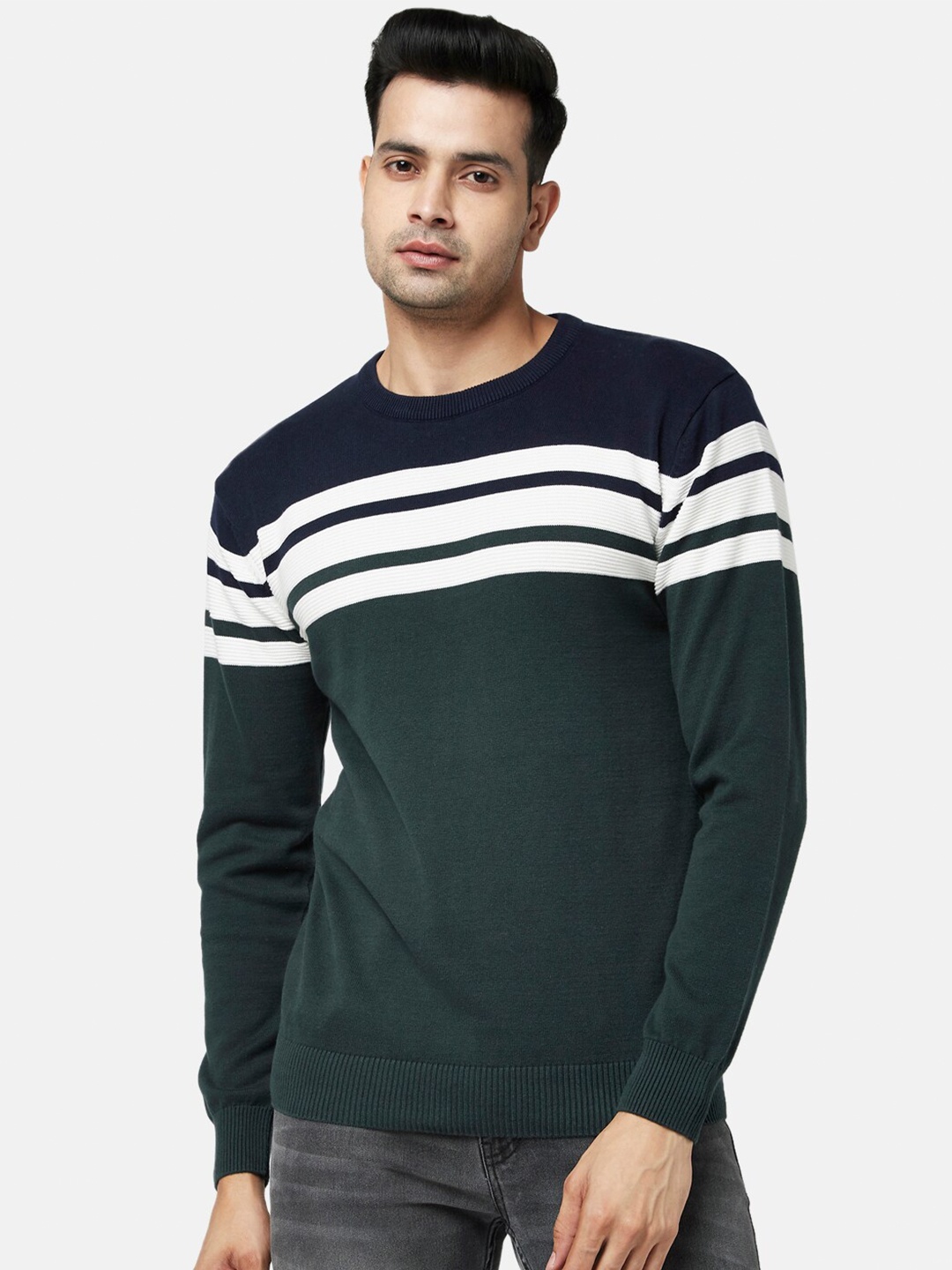 

People Men Black & White Colourblocked Pullover