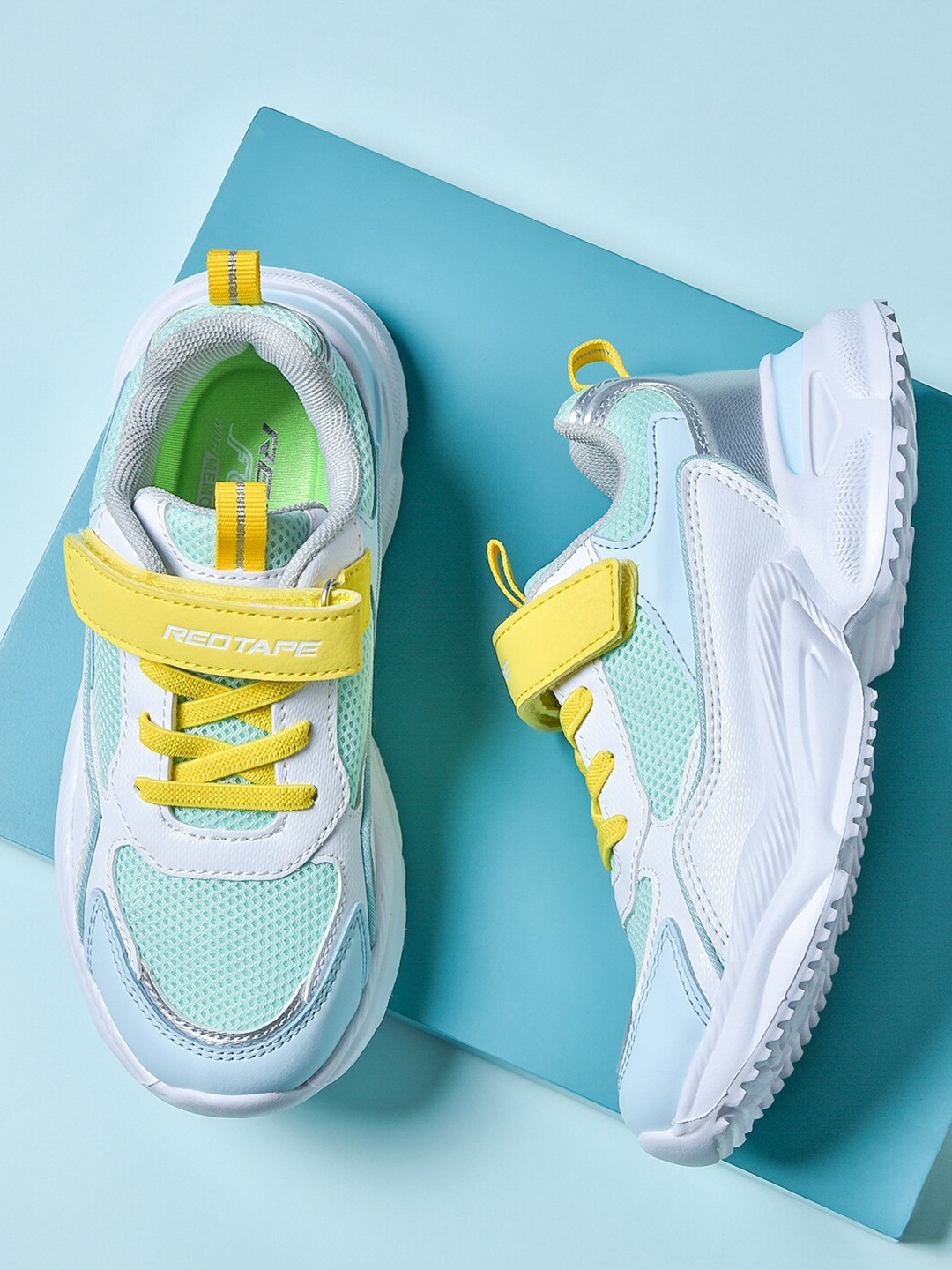

Red Tape Unisex Kids White Mesh Walking Shoes