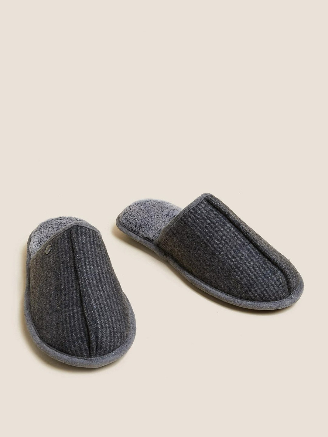 

Marks & Spencer Men Grey Room Slippers