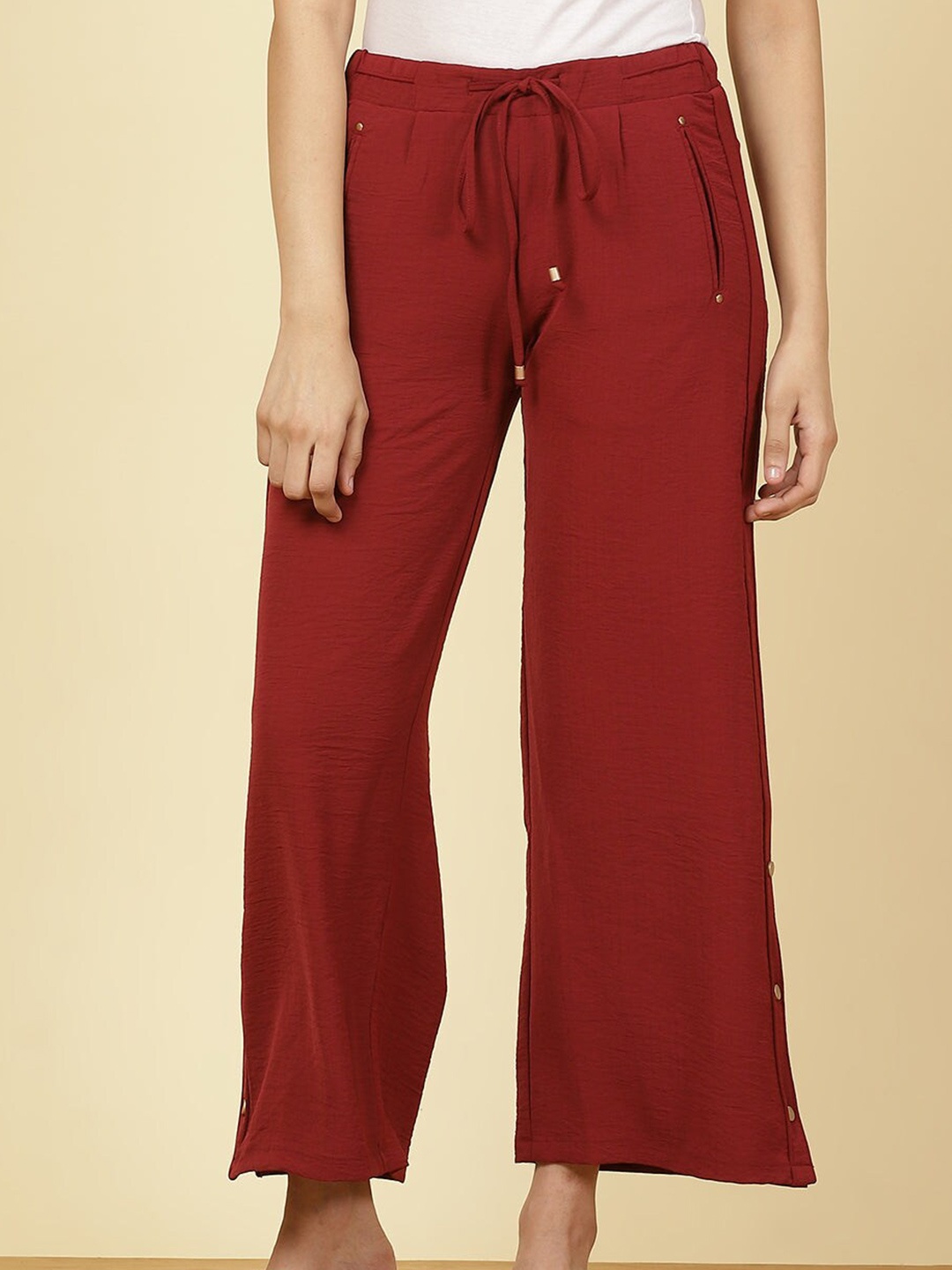 

Lakshita Women Maroon Chambray Cropped Palazzos