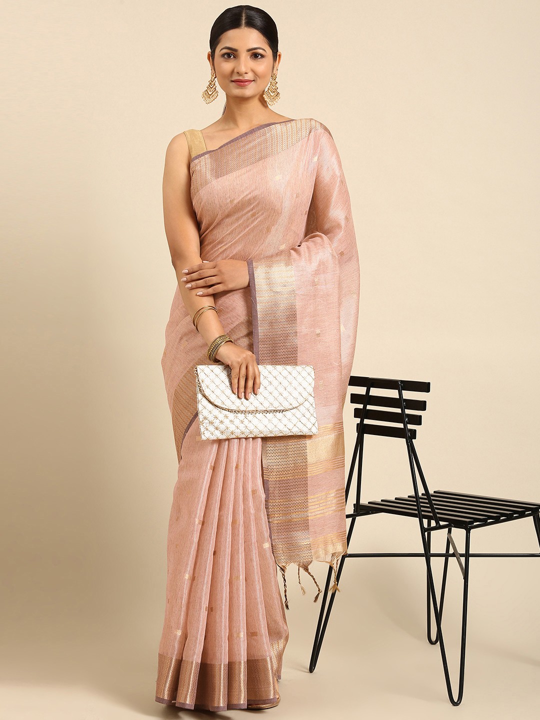 

VISHNU WEAVES Pink Solid Tissue Maheshwari Saree