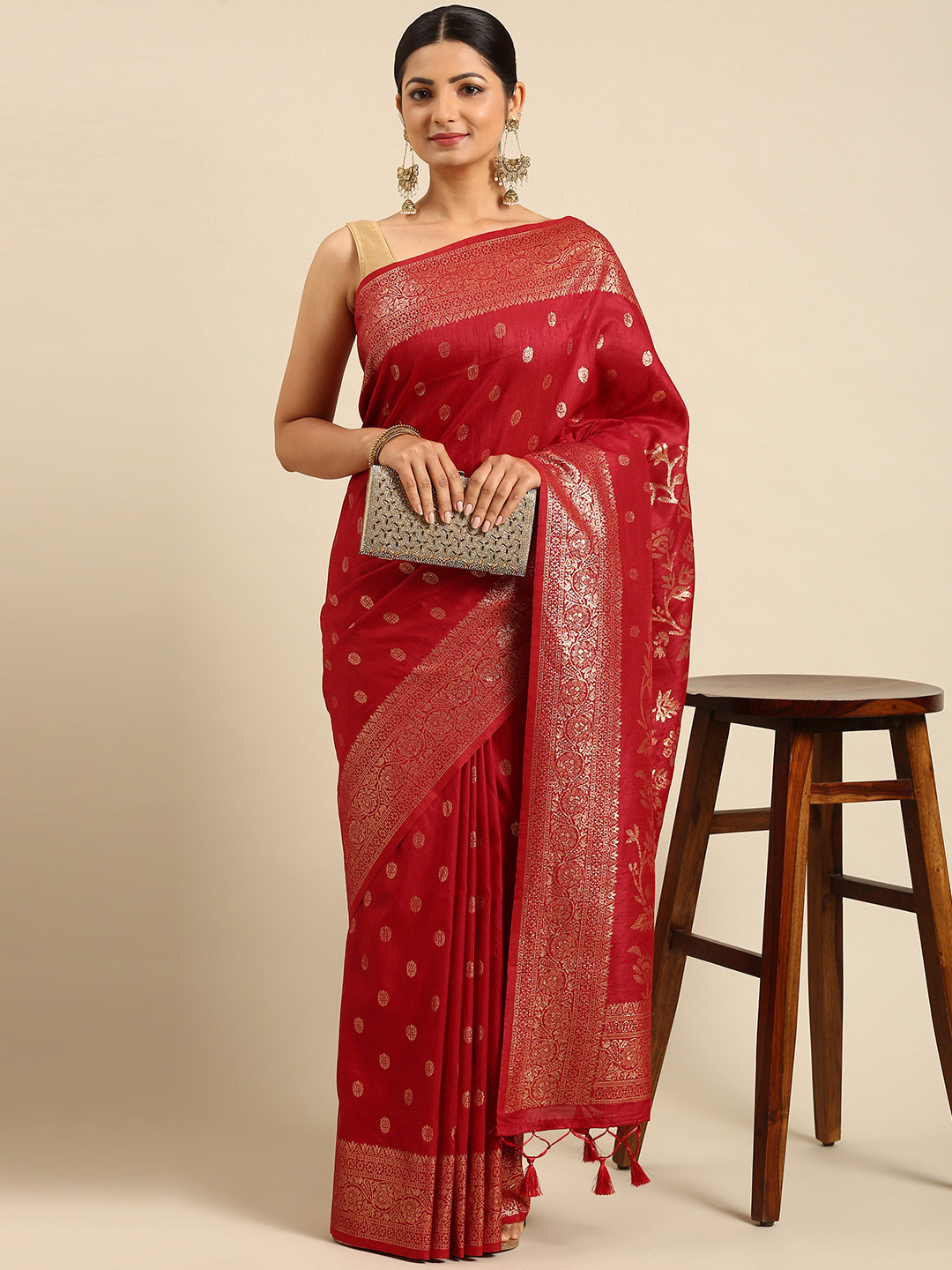 

VISHNU WEAVES Red & Gold-Toned Ethnic Motifs Jute Silk Banarasi Saree