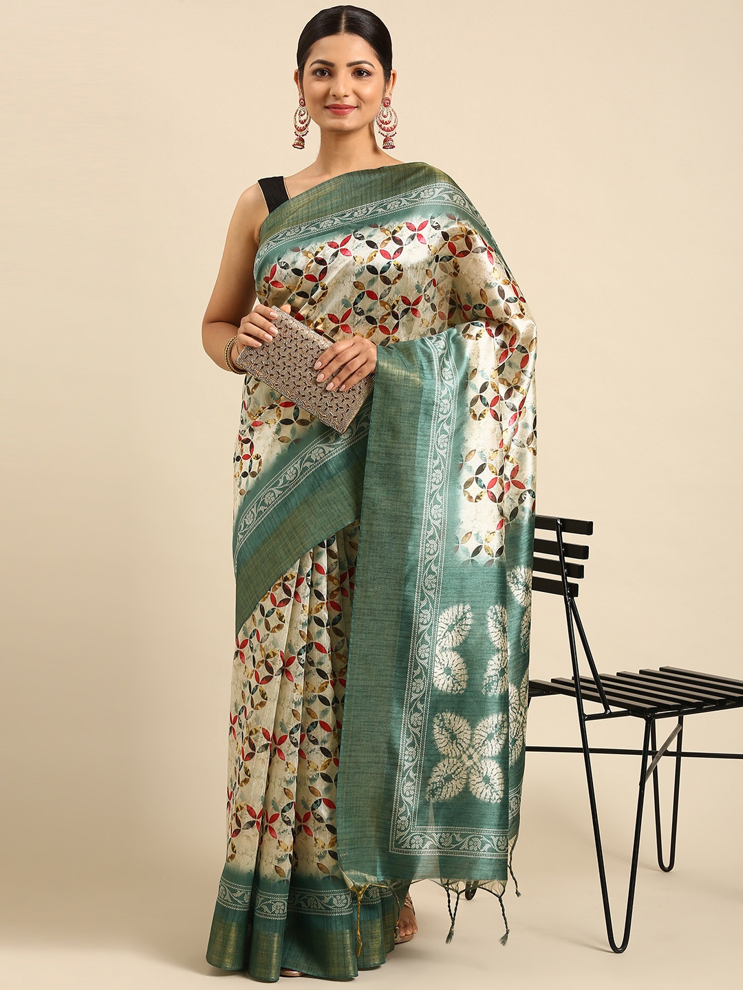 

VISHNU WEAVES Off White & Green Geometric Print Tussar Saree
