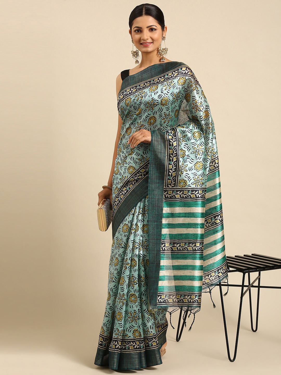 

VISHNU WEAVES Blue & Grey Floral Print Mysore Silk Saree