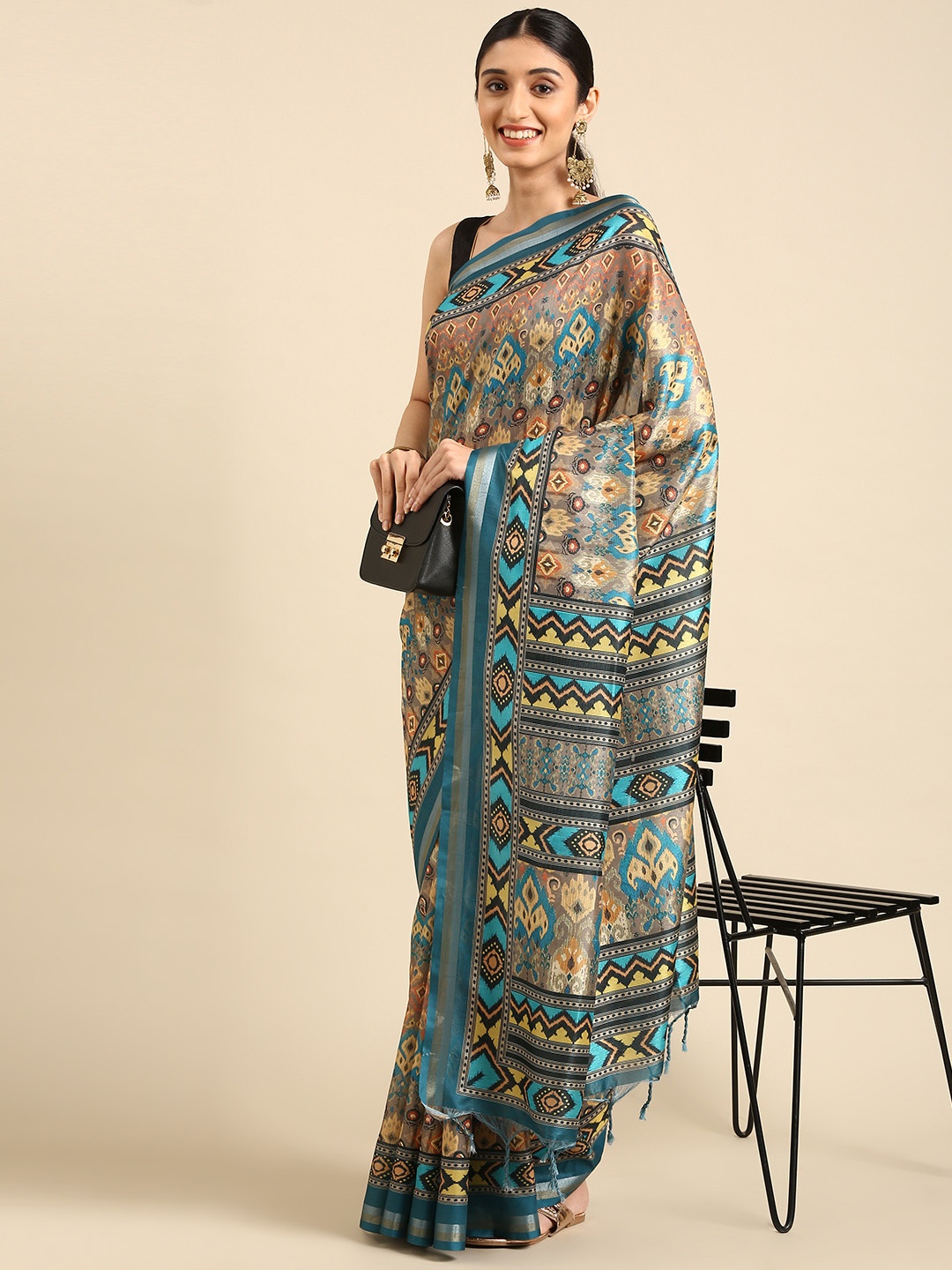 

VISHNU WEAVES Blue & Beige Ethnic Motifs Printed Saree