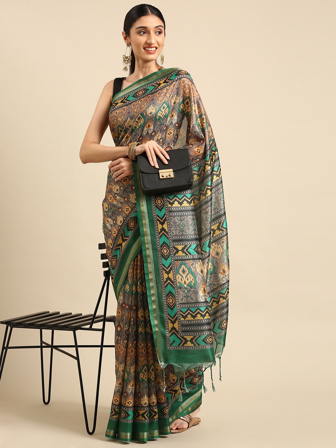 

VISHNU WEAVES Green & Beige Ethnic Motifs Printed