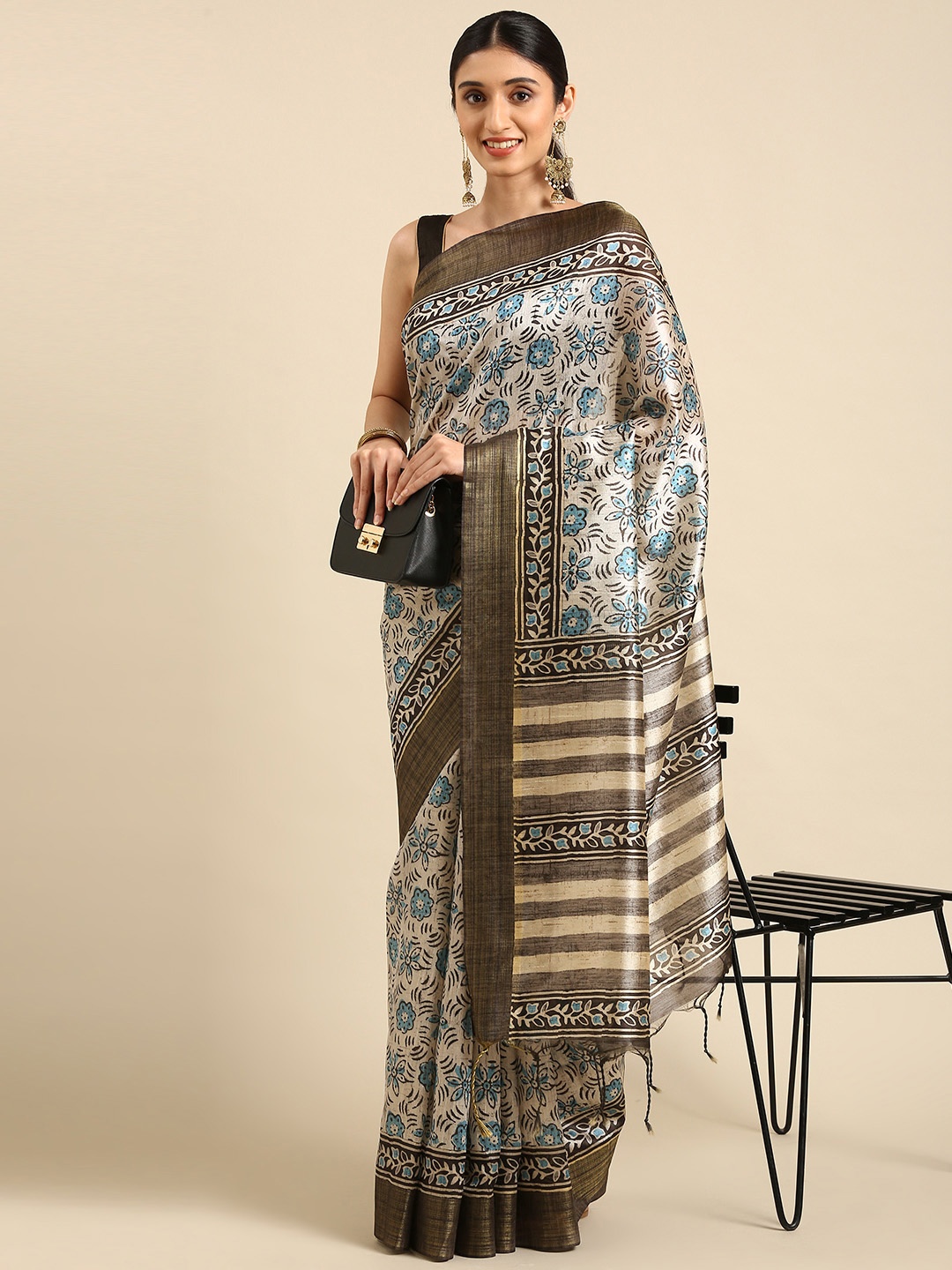 

VISHNU WEAVES Grey & Blue Floral Mysore Silk Saree