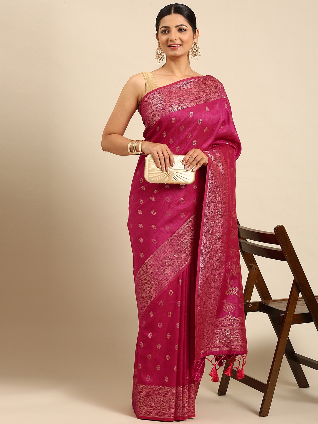 

VISHNU WEAVES Fuchsia & Gold-Toned Woven Design Jute Silk Banarasi Saree