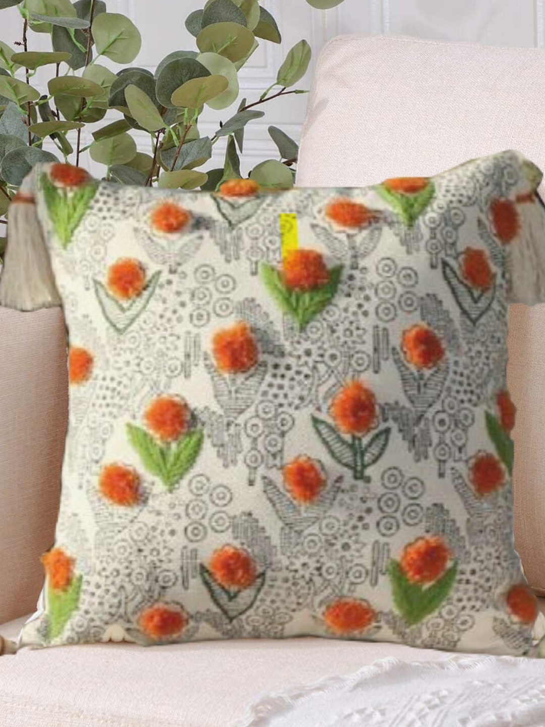 

HERE&NOW White & Green Square Cotton Cushion Covers