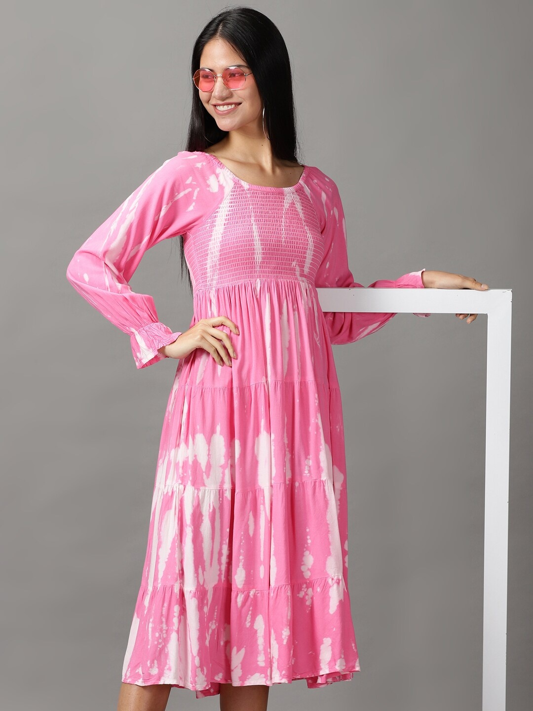 

SHOWOFF Women Pink & White Tie and Dye Cotton Holi Midi Dress