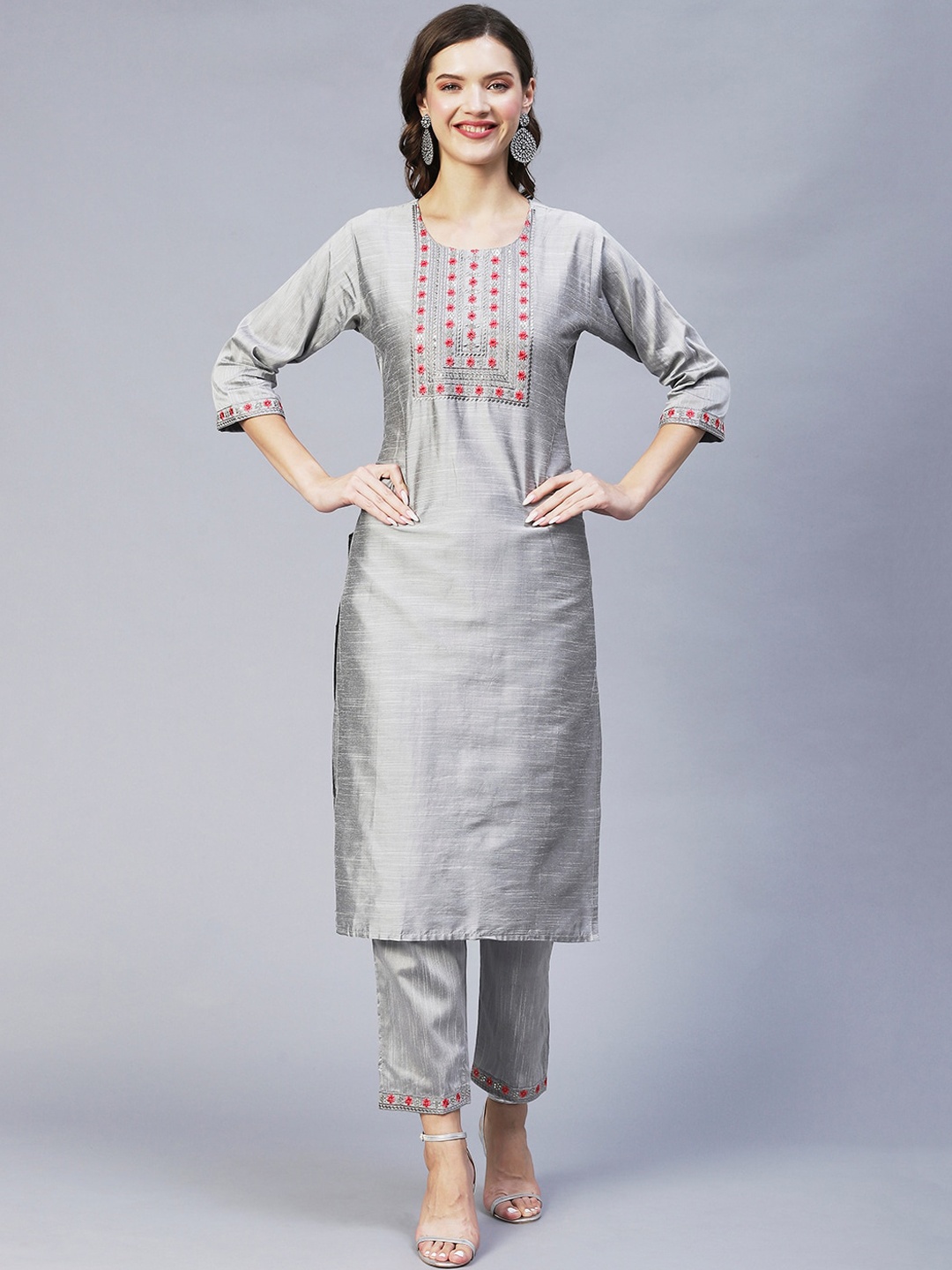 

POONAM DESIGNER Women Grey Thread Work Kurta with Trousers