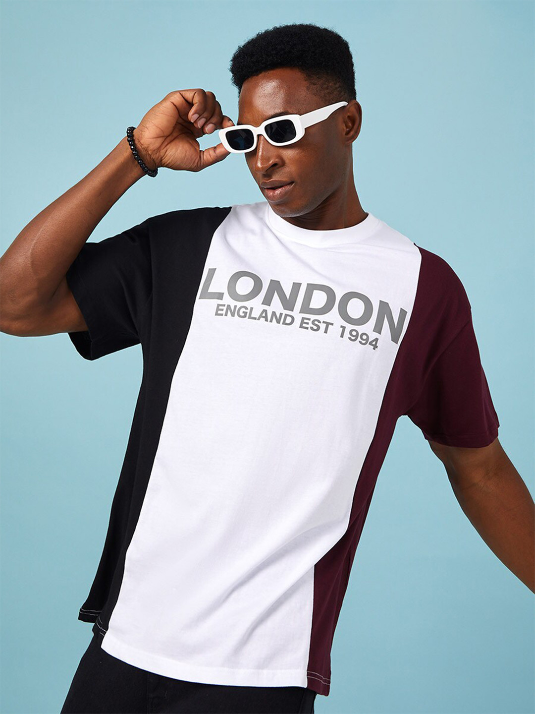 

Styli Men Colourblocked Knitted Oversized T-shirt With Minimal Typography Print Detail, Multi