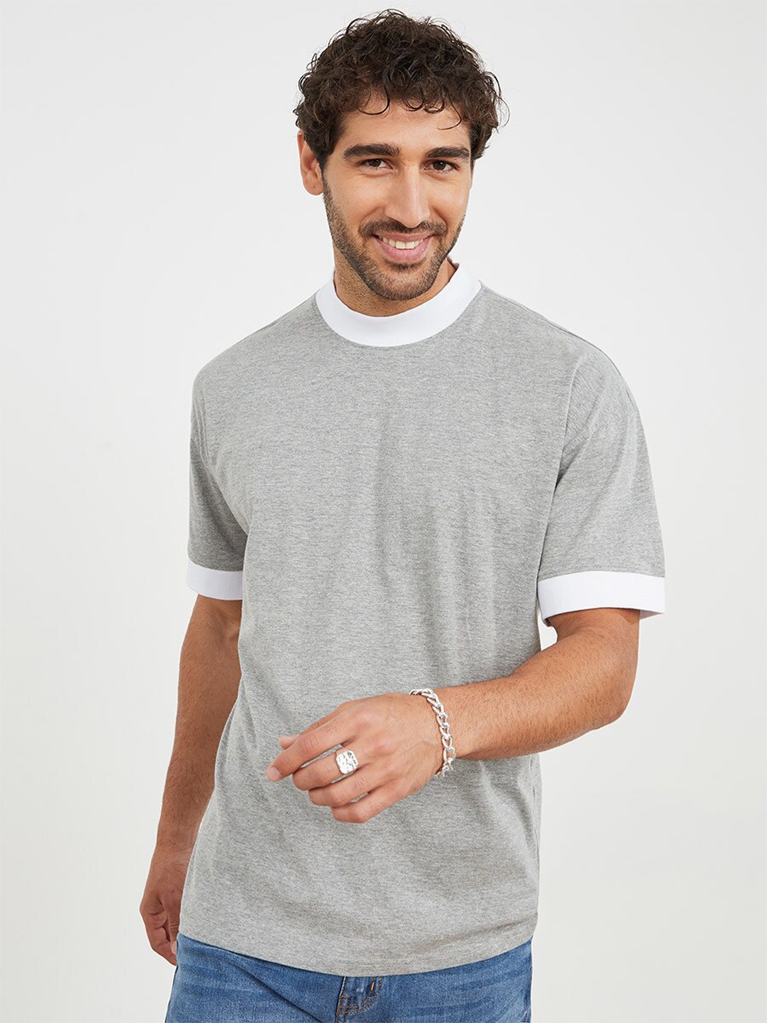

Styli Men Solid Round Neck Oversized T-shirt, Grey