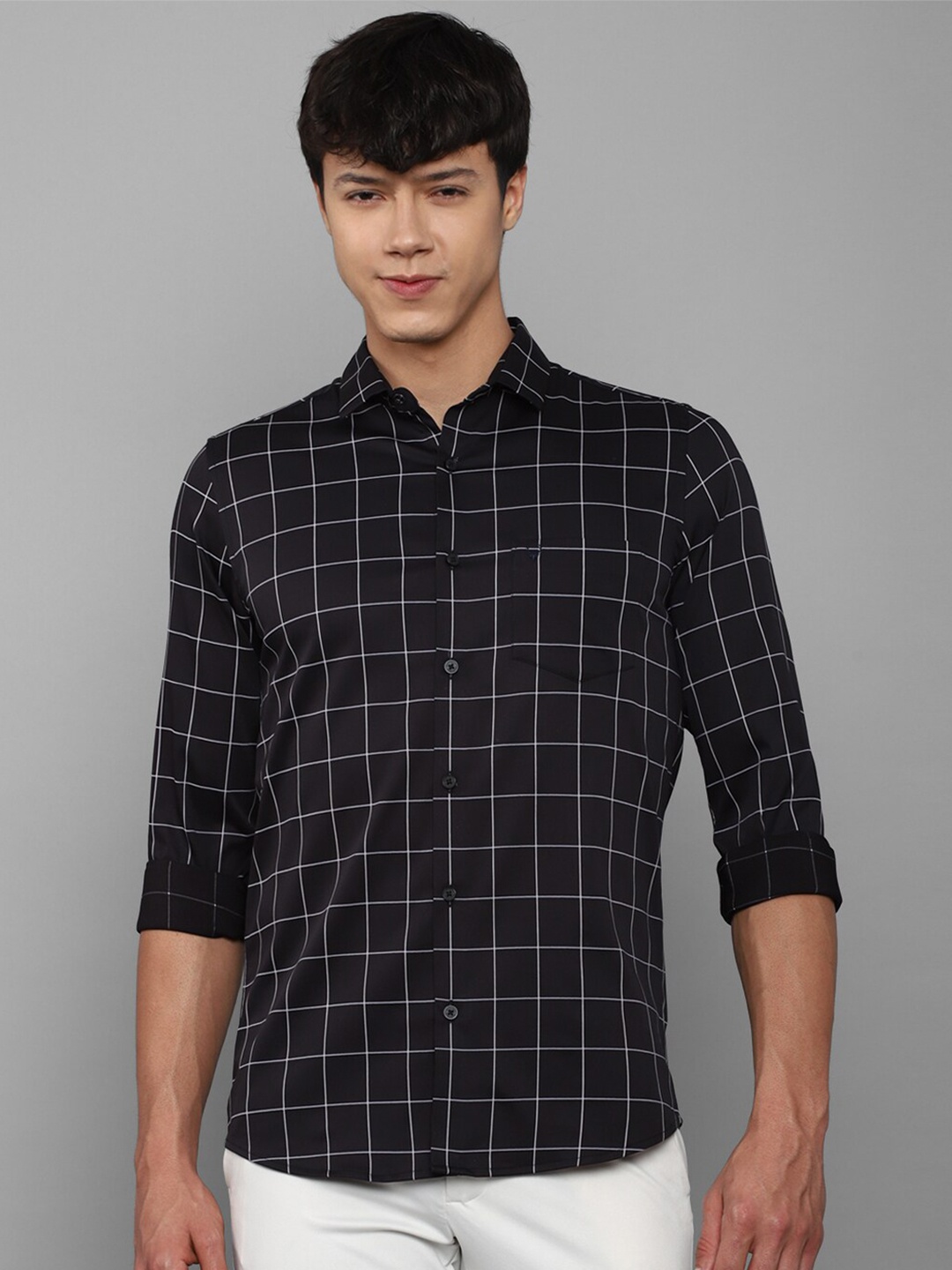 

Allen Solly Men Black Slim Fit Windowpane Checks Cotton Casual Shirt