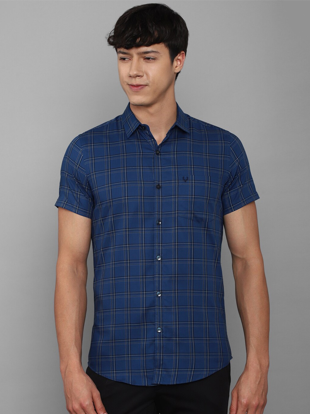 

Allen Solly Men Slim Fit Checked Cotton Casual Shirt, Blue