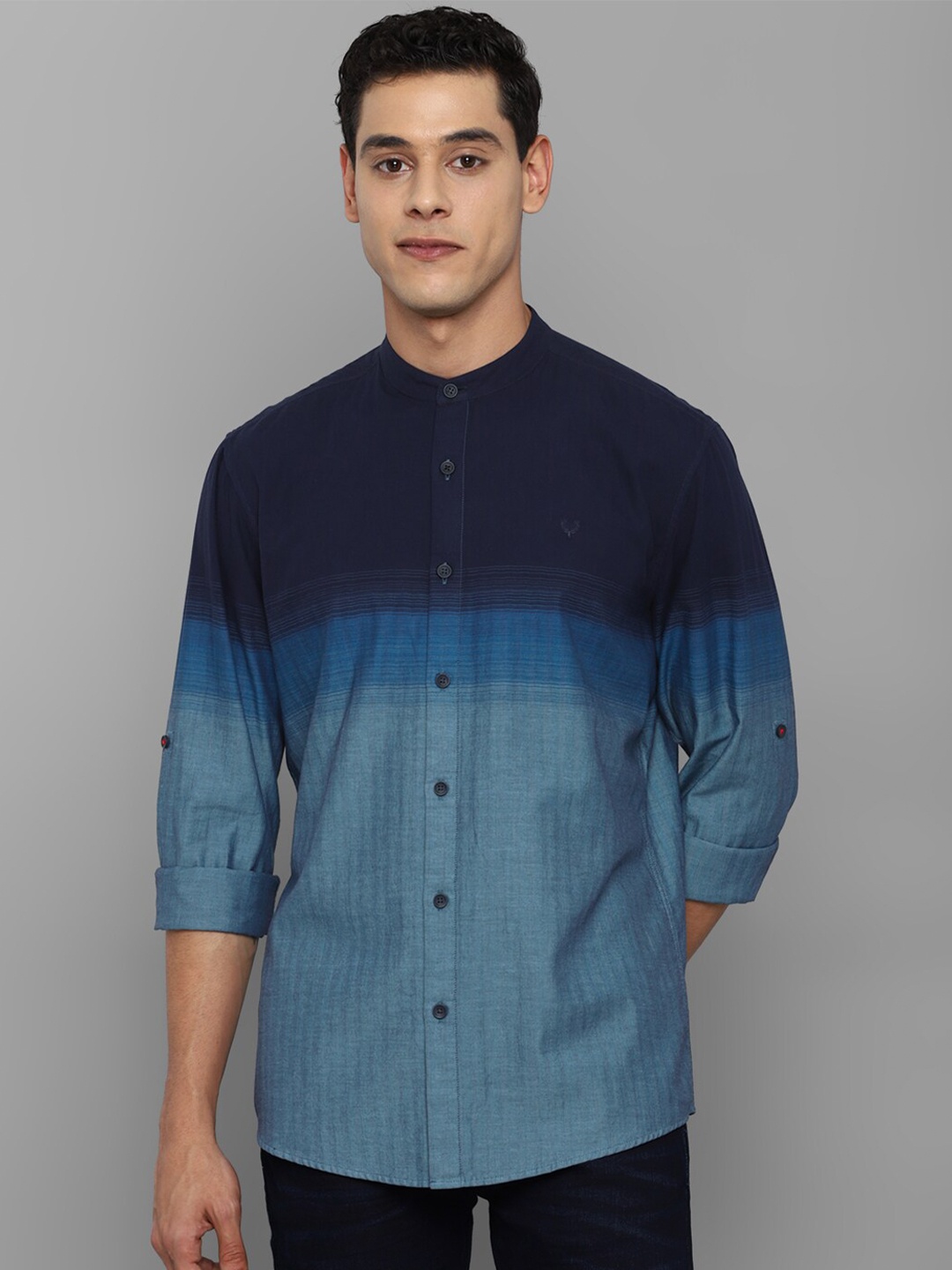 

Allen Solly Sport Men Blue Colourblocked Pure Cotton Casual Shirt