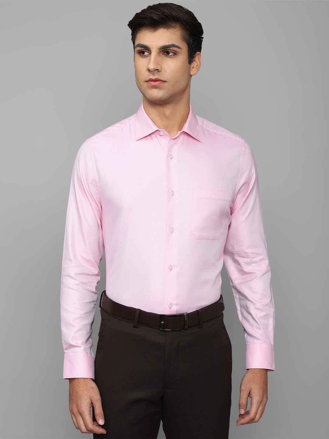 

Louis Philippe Men Pink Pure Cotton Solid Slim Fit Formal Shirt