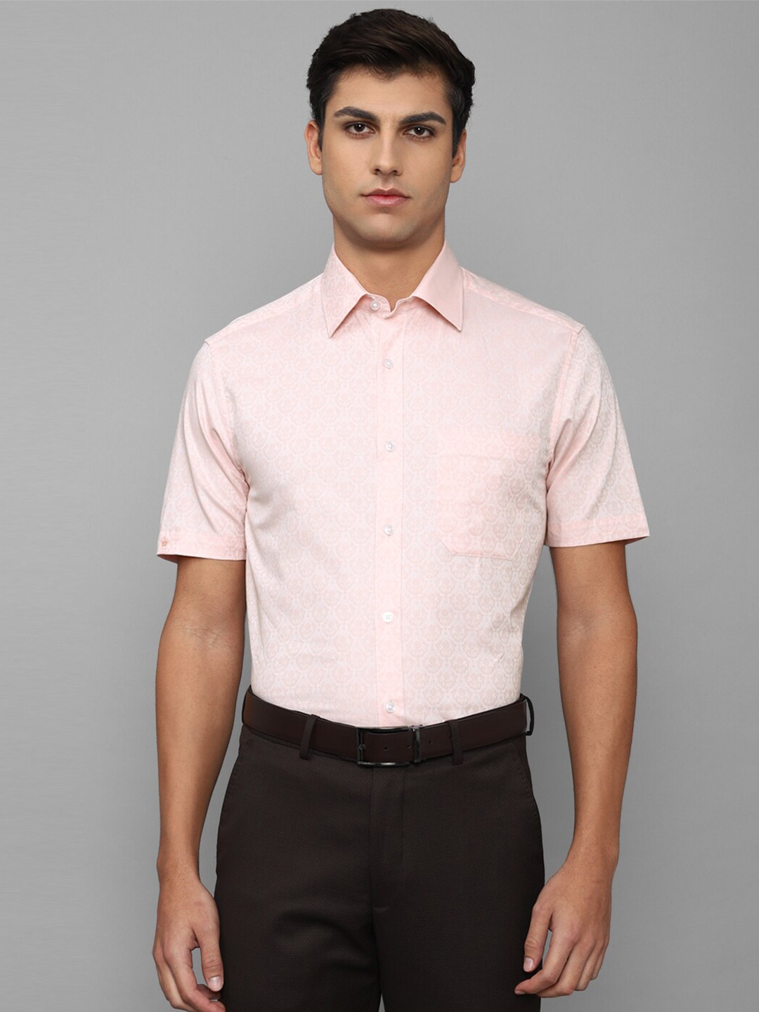 

Louis Philippe Men Pink Pure Cotton Solid Slim Fit Formal Shirt