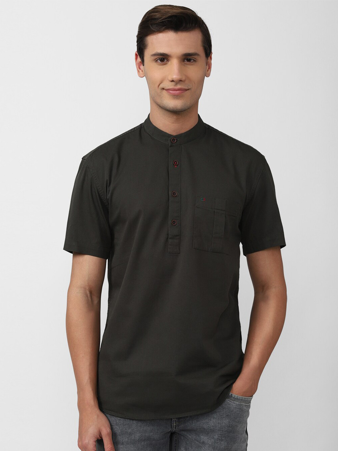 

Peter England Casuals Men Grey Slim Fit Pure Cotton Casual Shirt