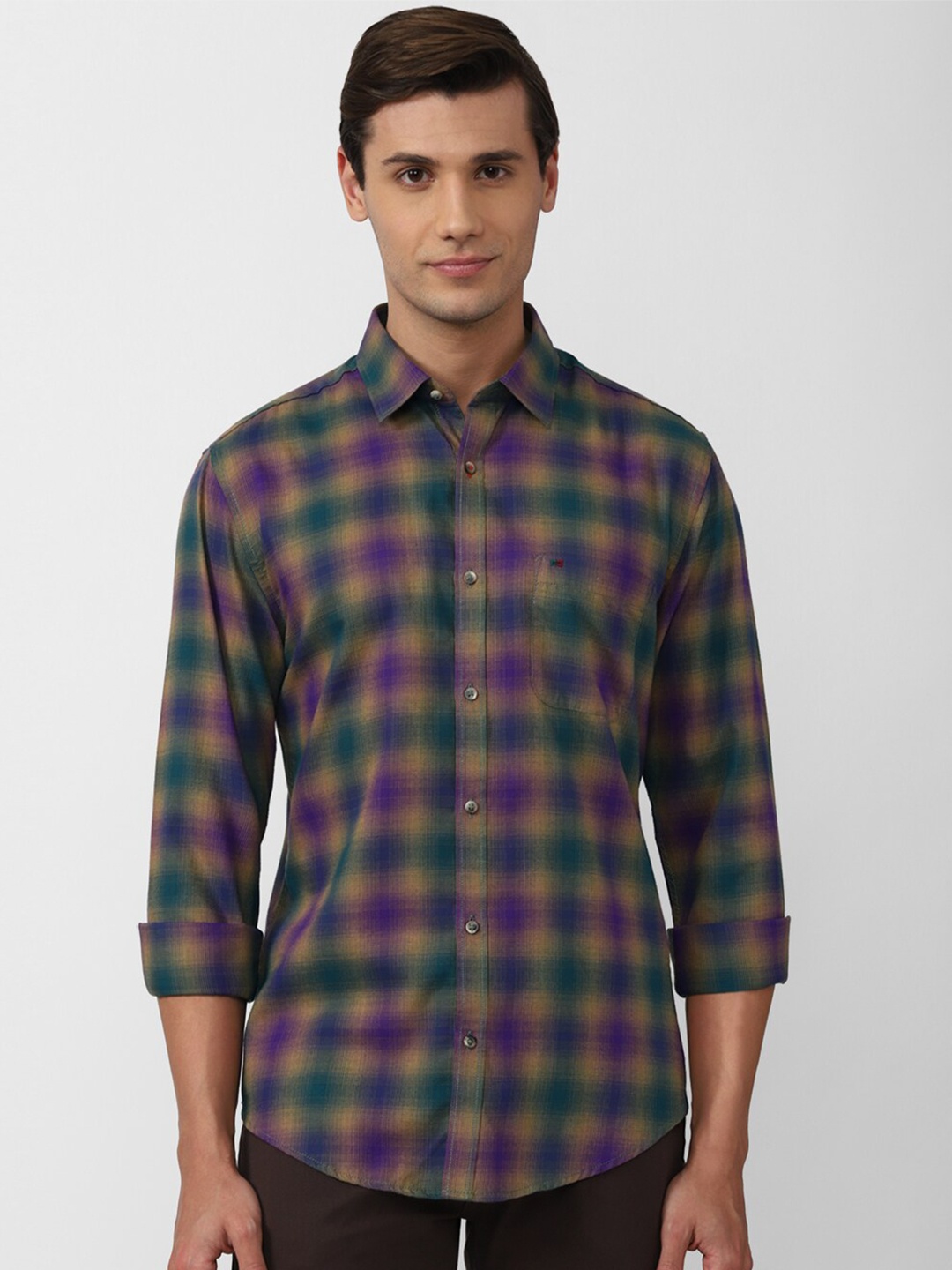 

Peter England Casuals Men Purple Slim Fit Checked Formal Shirt