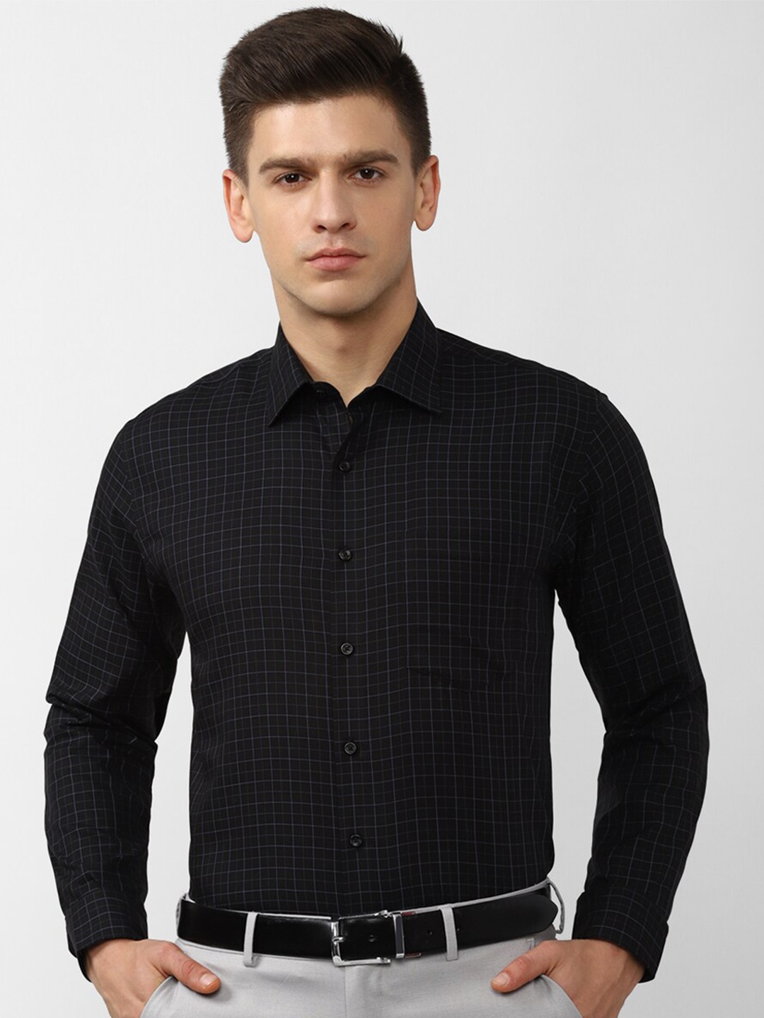

Van Heusen Men Slim Fit Grid Tattersall Checks Pure Cotton Formal Shirt, Black