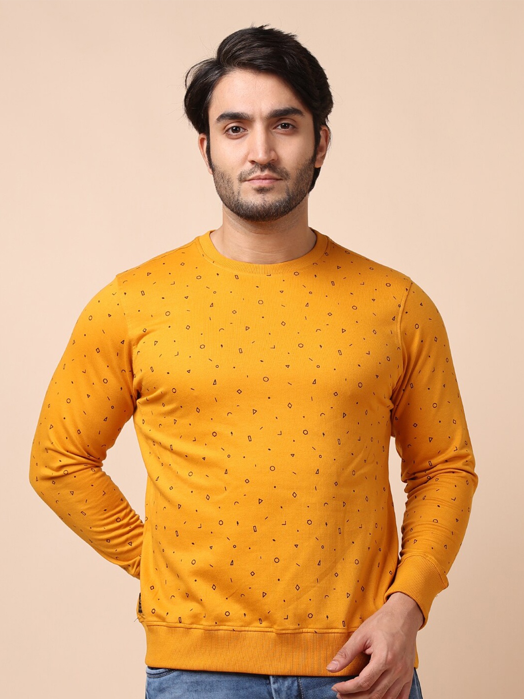 

berry blues Men Mustard Printed Cotton Sweatshirt