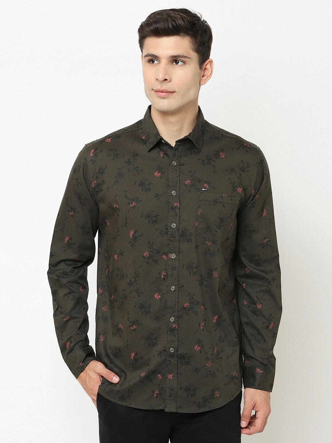 

Blue Buddha Men Olive Green Floral Printed Cotton Casual Shirt
