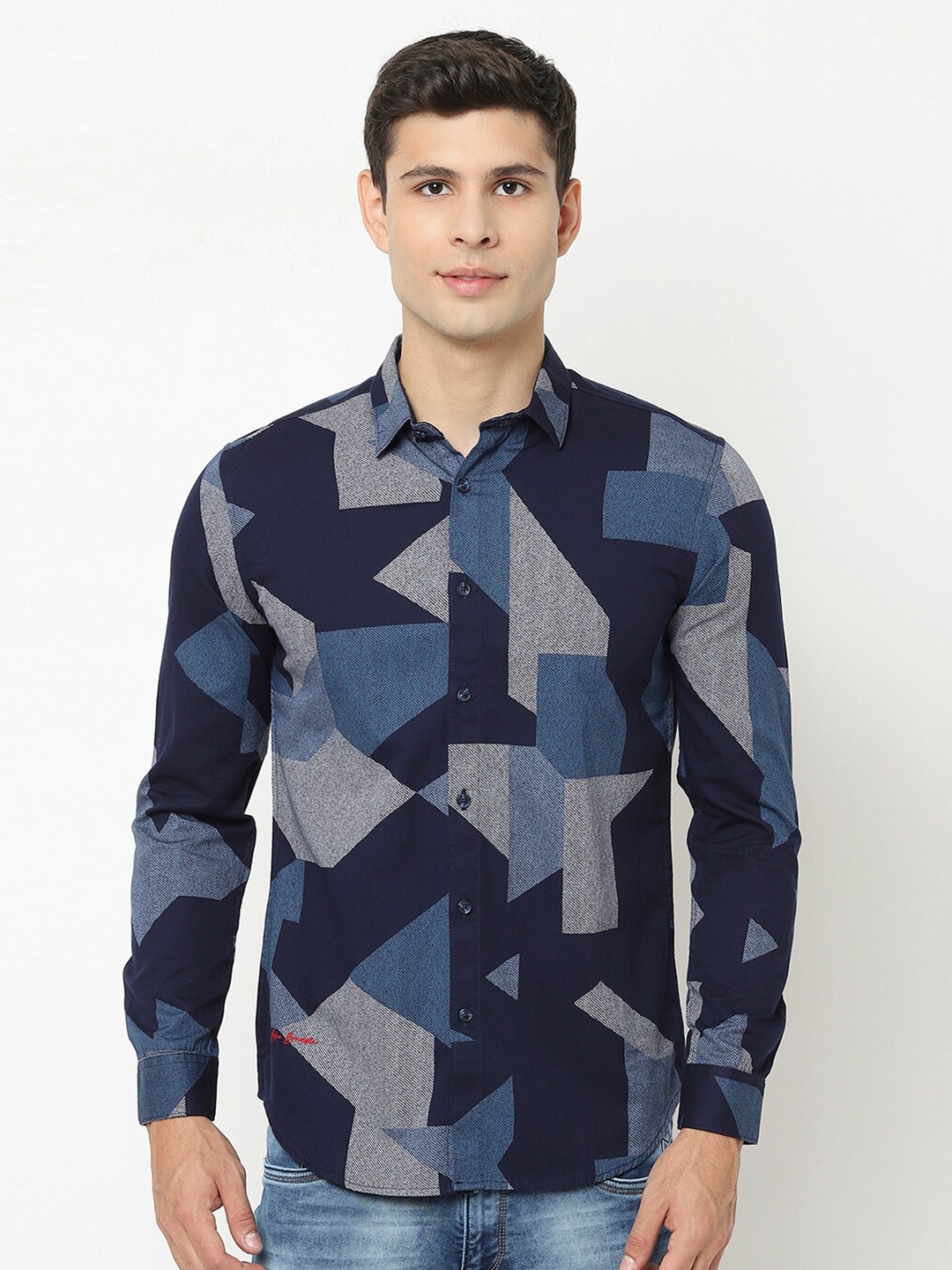 

Blue Buddha Men Navy Blue Printed Cotton Casual Shirt