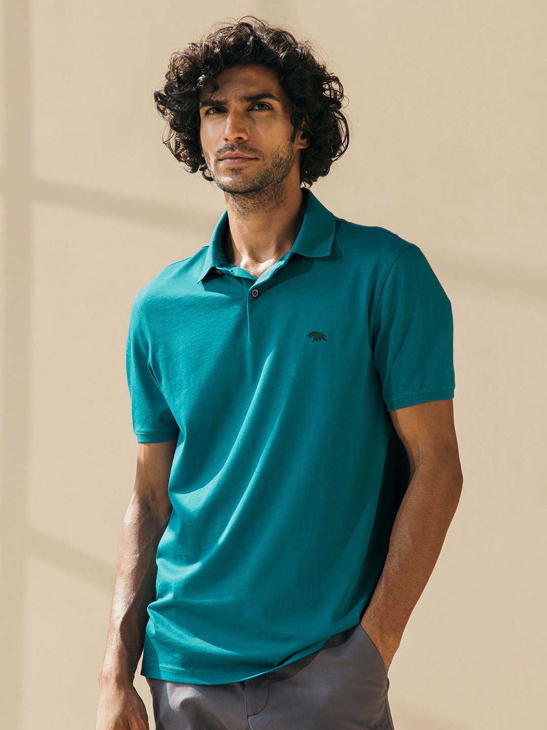

Andamen Men Green Polo Collar Cotton T-shirt