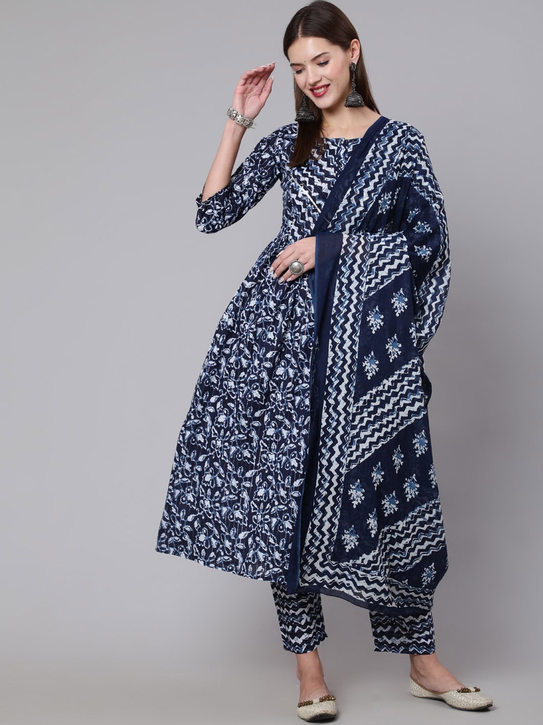 

Nayo Women Navy Blue Floral Printed Pure Cotton Kurta with Trousers & With Dupatta