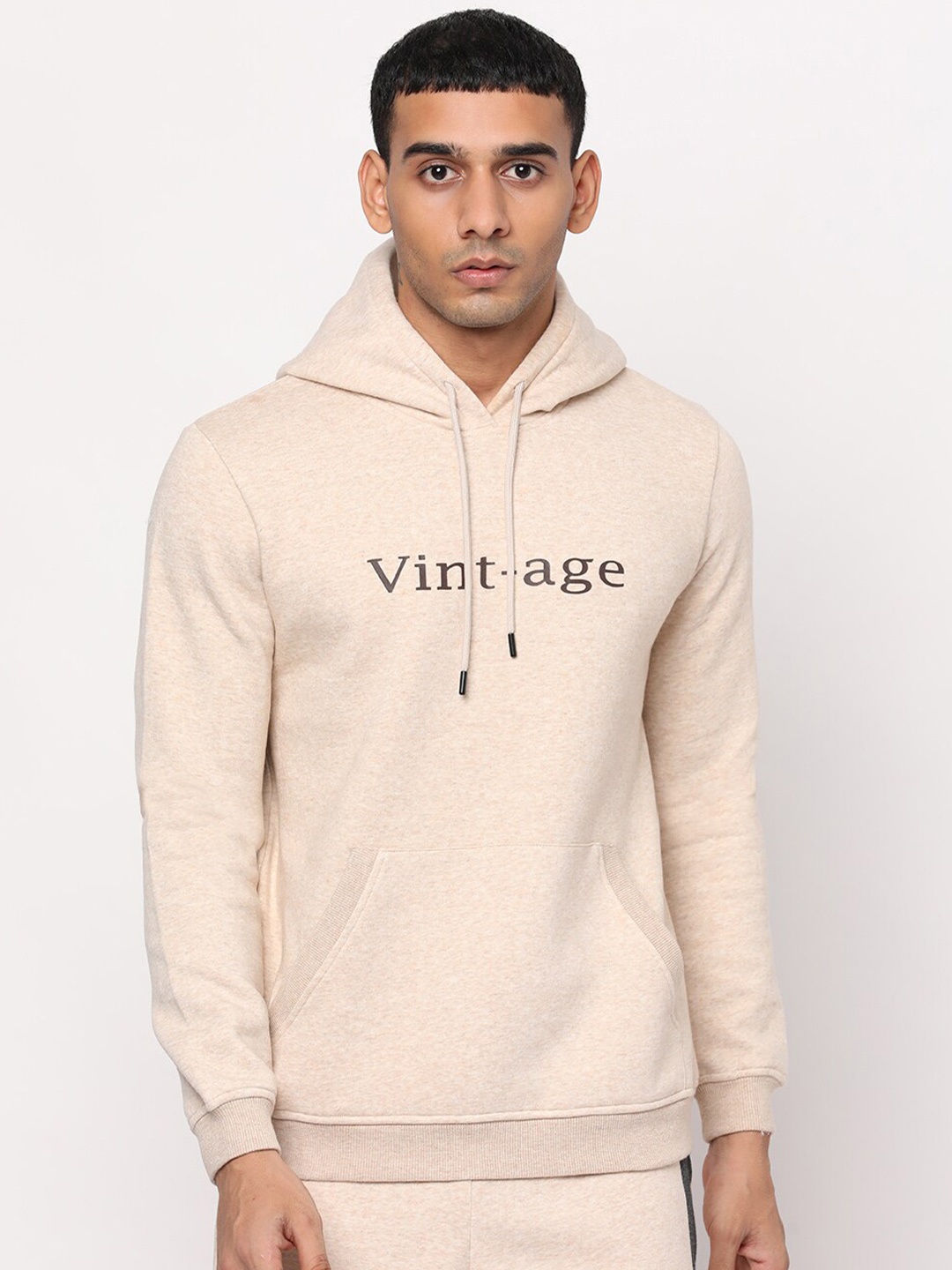 

YOONOY Men Beige Typography Printed Hooded Sweatshirt