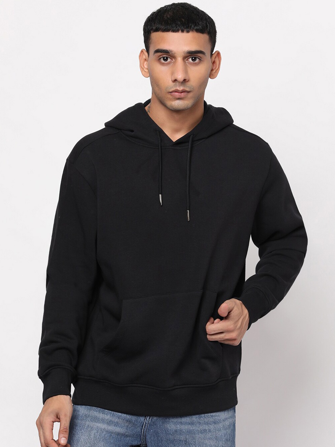 

YOONOY Men Black Solid Hooded Sweatshirt