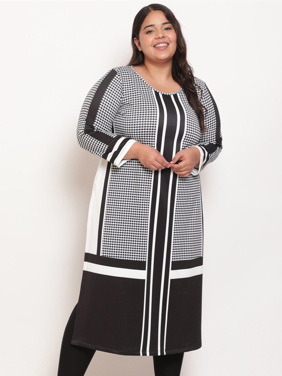 

Amydus Women Plus Size Black Houndstooth Pattern Play Art Woolen Winter Kurta