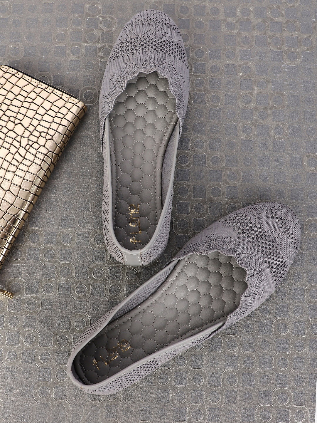 

FLOMO Women Grey Ballerinas Flats