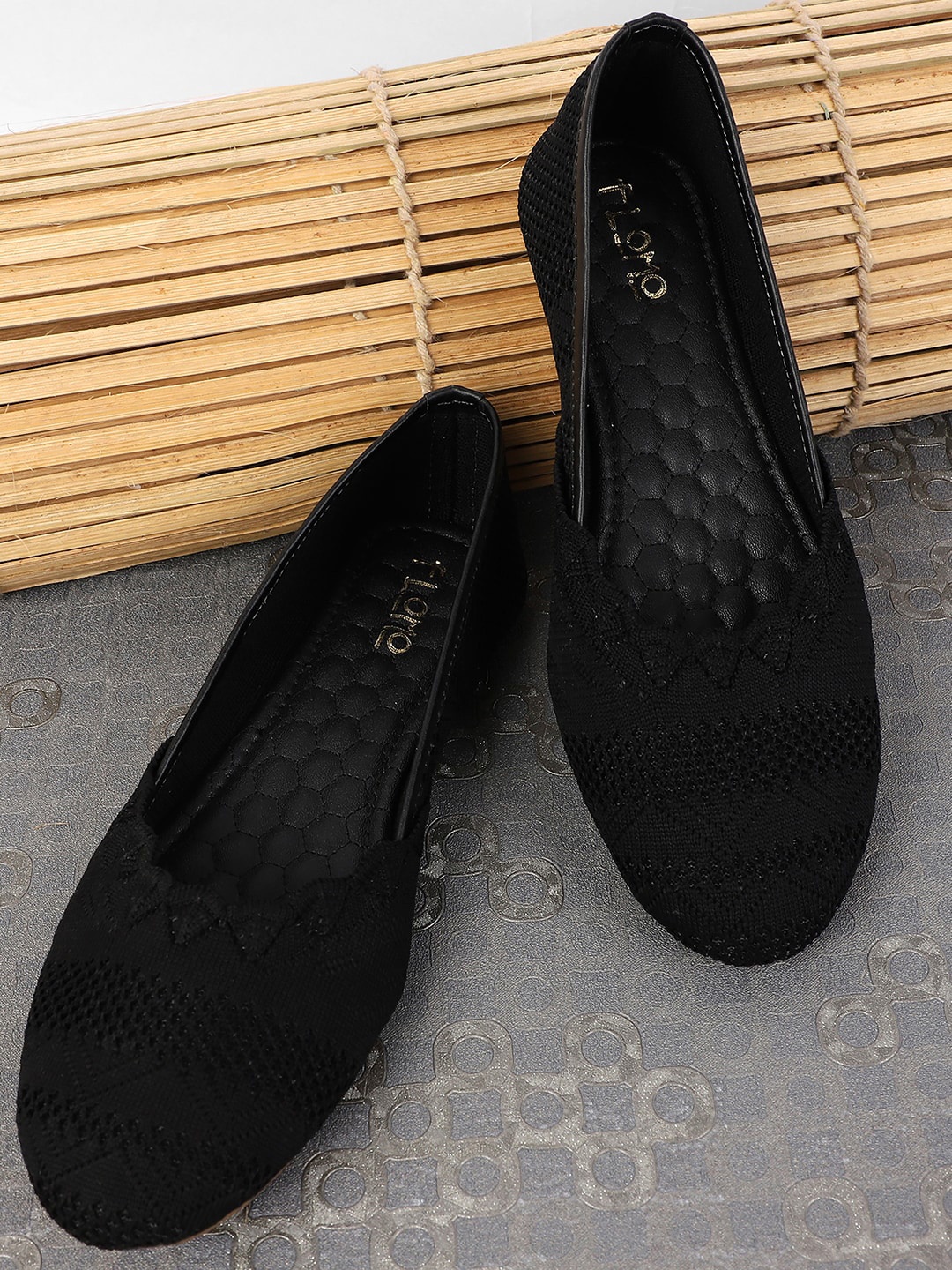 

FLOMO Women Black Ballerinas Flats