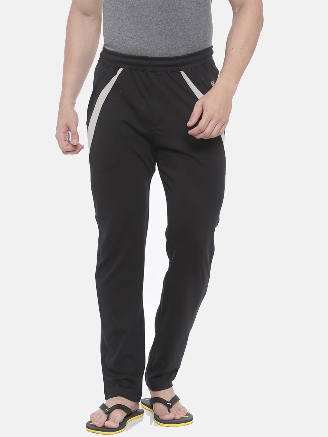 

Bitz Men Black Cotton Zipper Pocket Lounge Pants