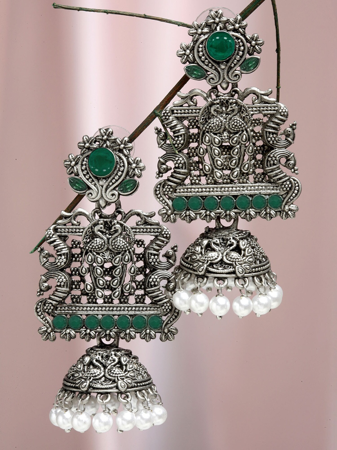 

KARATCART Women Oxidised Silver Green Dome Shaped Jhumkas Earrings