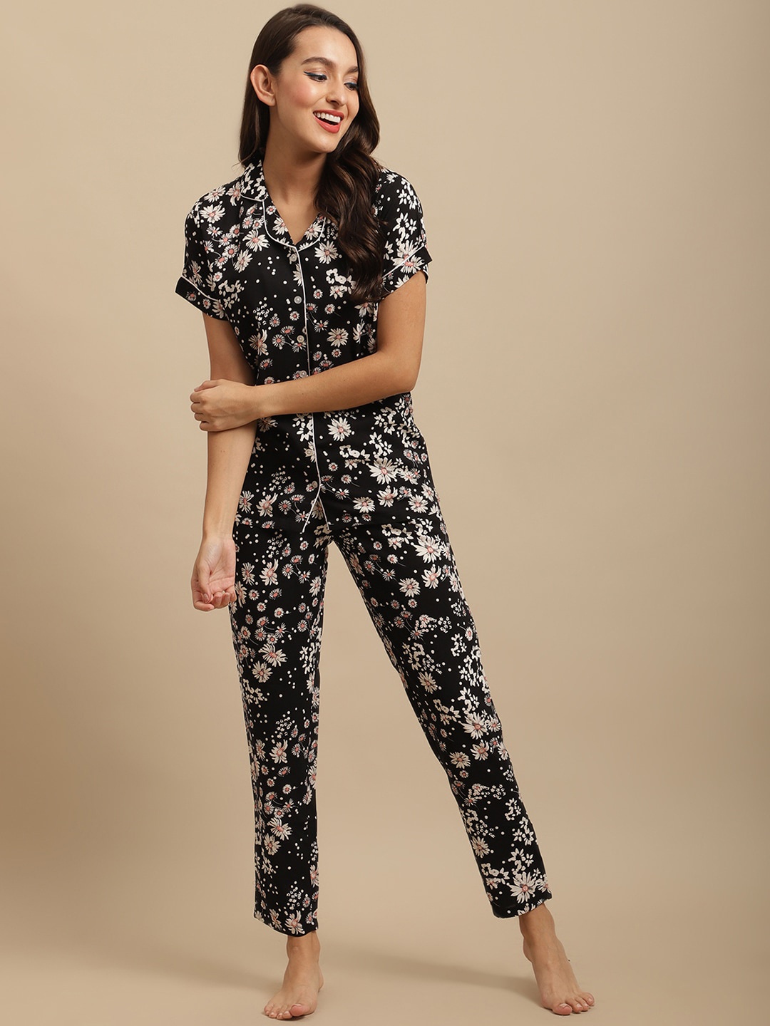 

Boston Club Women Black & White Printed Nightsuit