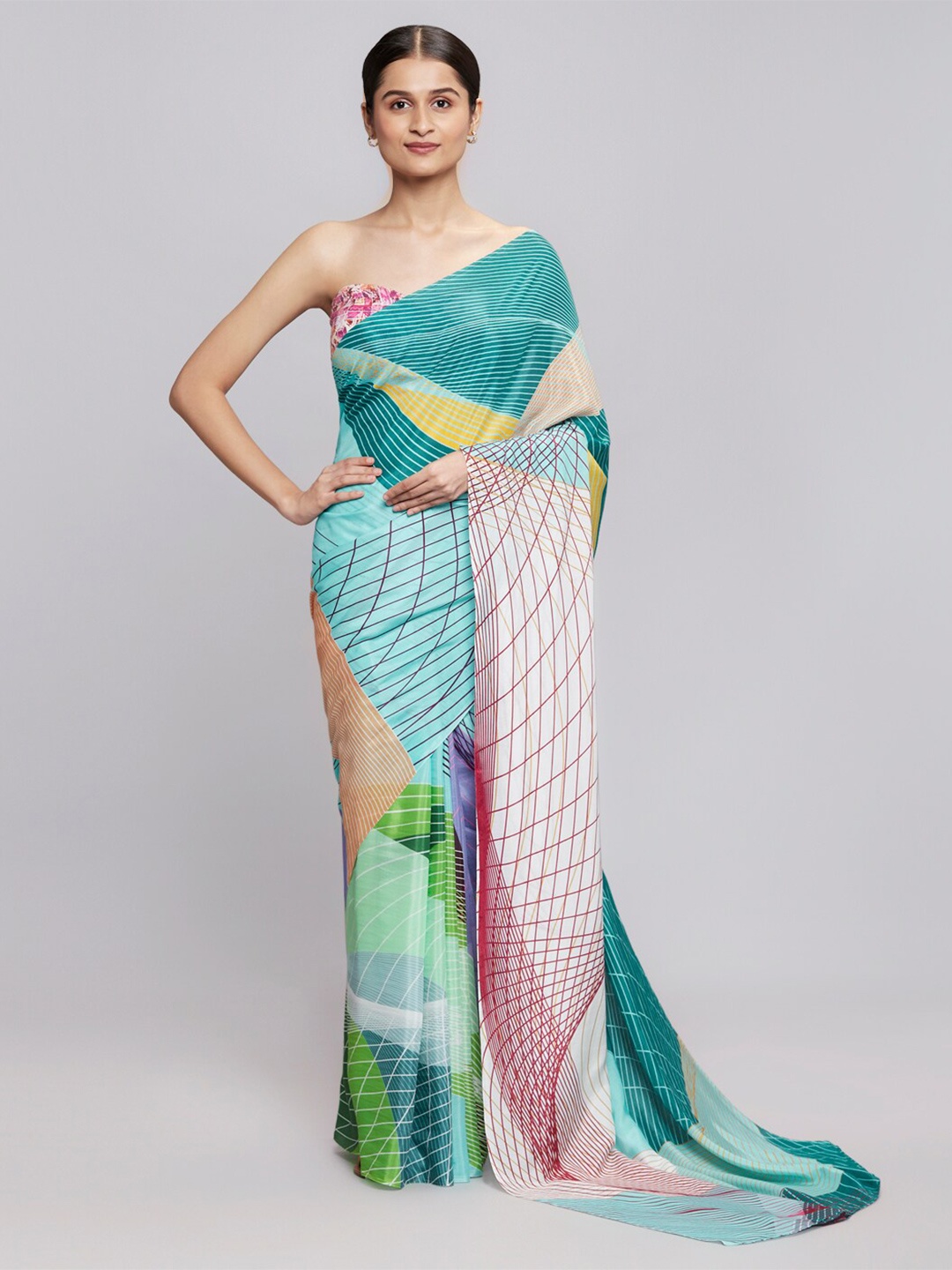 

navyasa Blue & Purple Geometric Printed Saree