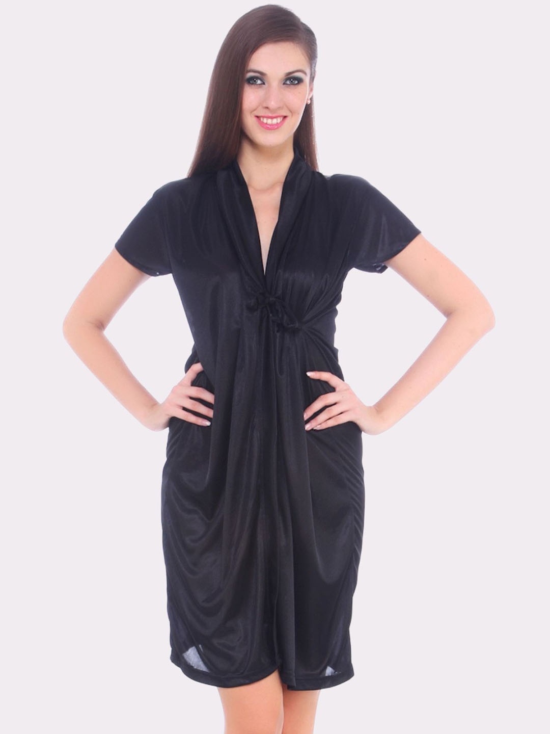 

Fasense Women Black Solid Robe