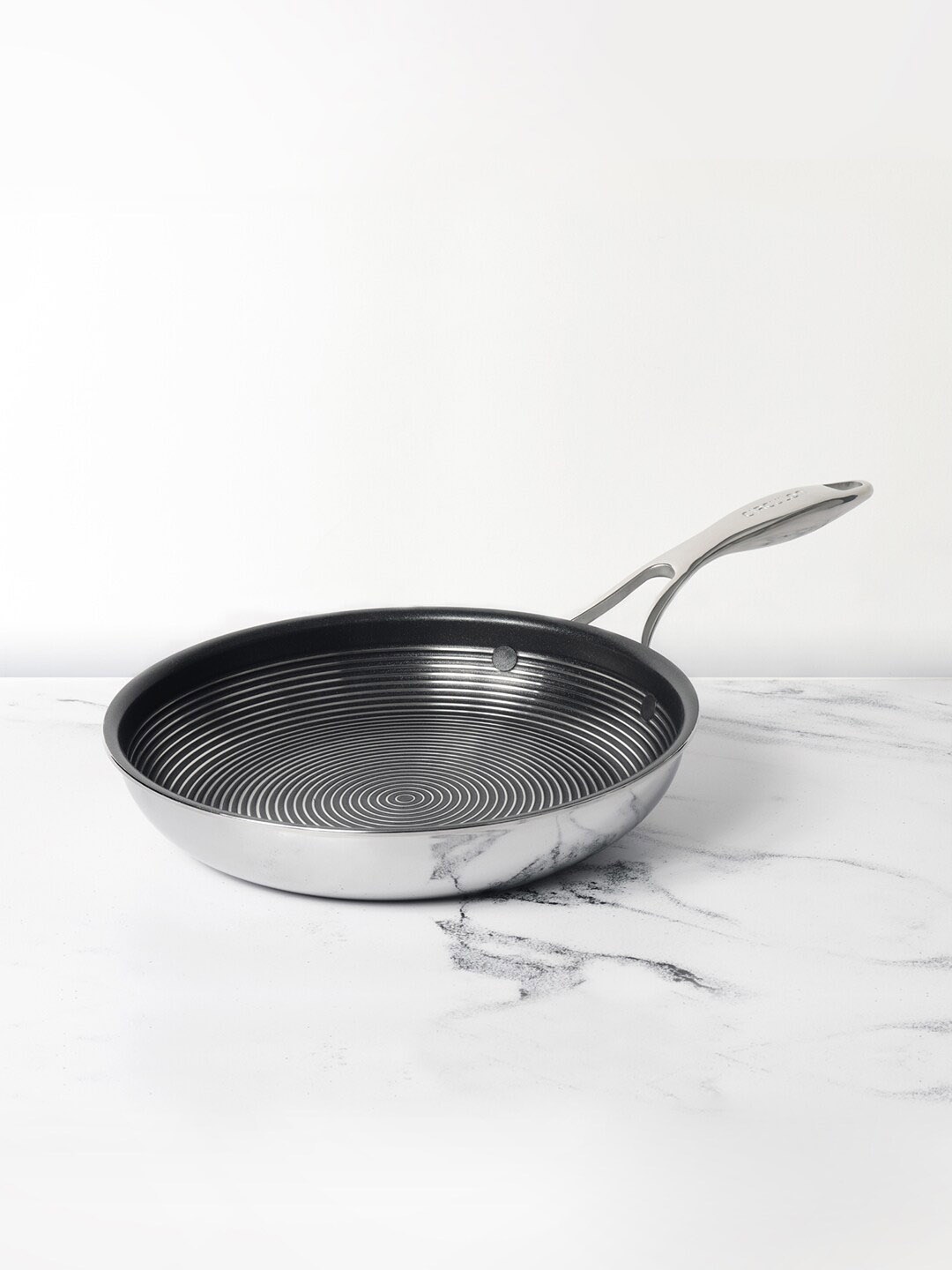 

MEYER Circulon Clad Silver-Toned Stainless Steel Frying Pan